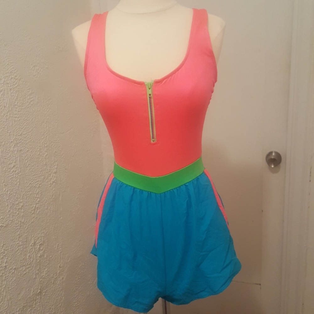 Vintage 80s One Piece swimsuit w/ Scoop back